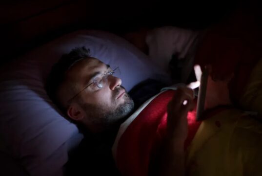 تعرّف على نوسكرول، روبوت ذكاء اصطناعي يقوم بالتصفح السلبي نيابةً عنك