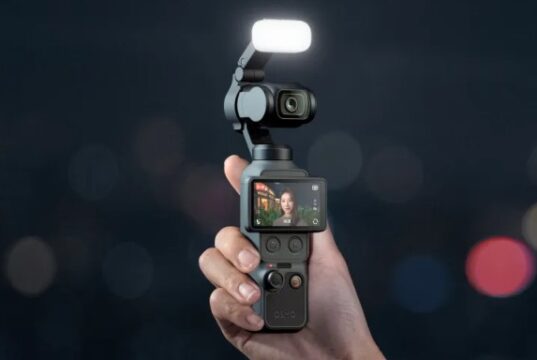 تتفوق كاميرا Osmo Stash 4 من DJI في التقاط الصور والفيديوهات البطيئة.