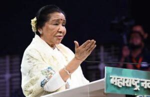 رحلت المغنية الهندية الرائعة آشا بهوسلي عن عمر يناهز 92 عامًا