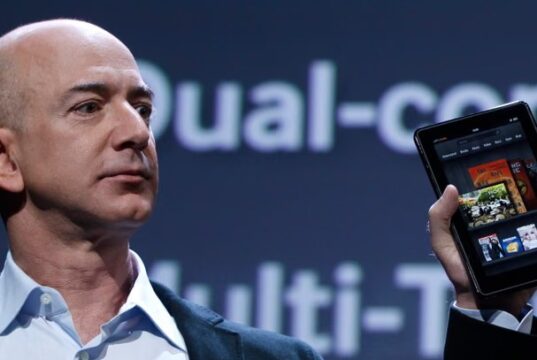 أثارت أمازون استياء شركائها في مجال الكتب الإلكترونية بعودتها إلى أجهزة Arouse القديمة.