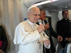 البابا ليو الرابع عشر يُشيد بالبابا فرنسيس في ذكرى وفاته