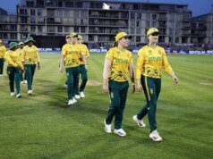 جدول نقاط كأس العالم T20 للسيدات 2026: الترتيب المحدث ومعدل التشغيل الصافي بعد فوز الهند على بنجلاديش وجنوب إفريقيا على هولندا
| itg-ar.com جدول نقاط كأس العالم T20 للسيدات 2026: الترتيب المحدث ومعدل التشغيل الصافي بعد فوز الهند على بنجلاديش وجنوب إفريقيا على هولندا
| itg-ar.com