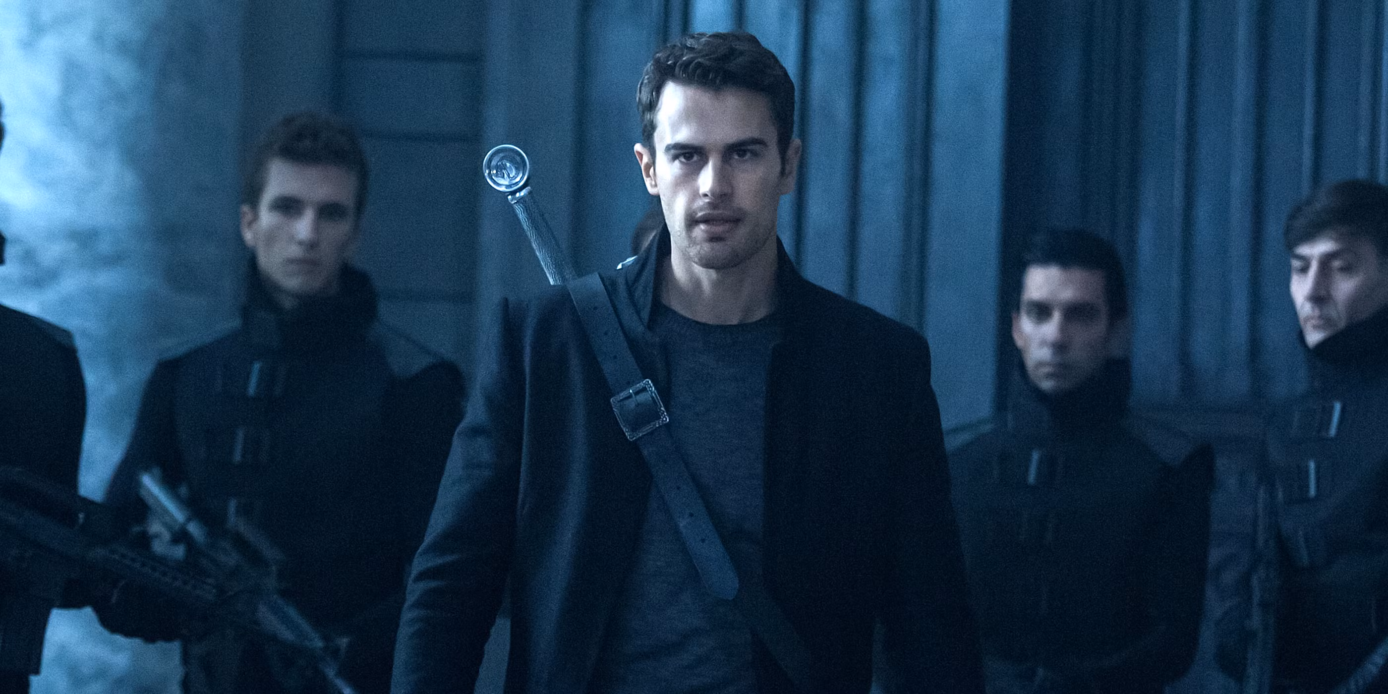Theo James’ Forgotten ‘Twilight’ Replacement Is Finally Getting the Love It Deserves | itg-ar.com Theo James’ Forgotten ‘Twilight’ Replacement Is Finally Getting the Love It Deserves | itg-ar.com