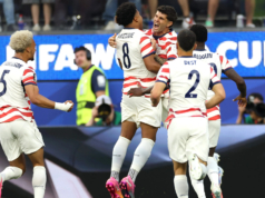 USMNT يصنع تاريخ كأس العالم ضد باراجواي حيث يسقط أليكسي لالاس المبتهج مطالبة “الأعظم على الإطلاق”.
| itg-ar.com USMNT يصنع تاريخ كأس العالم ضد باراجواي حيث يسقط أليكسي لالاس المبتهج مطالبة "الأعظم على الإطلاق".
| itg-ar.com