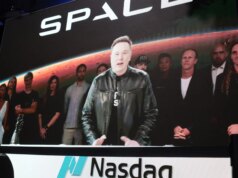 أصبح إيلون ماسك أول تريليونير في العالم بعد افتتاح الاكتتاب العام لشركة SpaceX في وول ستريت
| itg-ar.com أصبح إيلون ماسك أول تريليونير في العالم بعد افتتاح الاكتتاب العام لشركة SpaceX في وول ستريت
| itg-ar.com