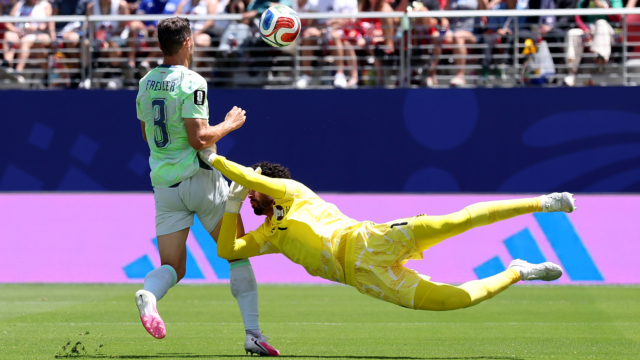 أصدر FIFA صورة VAR حيث أثار هدف سويسرا غضب جاري أصدر FIFA صورة VAR حيث أثار هدف سويسرا غضب جاري نيفيل
| itg-ar.com