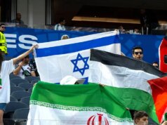 أظهر مقطع فيديو مصادرة العلم الإسرائيلي في مباراة إيران بكأس العالم بينما بقيت الأعلام الفلسطينية على المدرجات
| itg-ar.com أظهر مقطع فيديو مصادرة العلم الإسرائيلي في مباراة إيران بكأس العالم بينما بقيت الأعلام الفلسطينية على المدرجات
| itg-ar.com