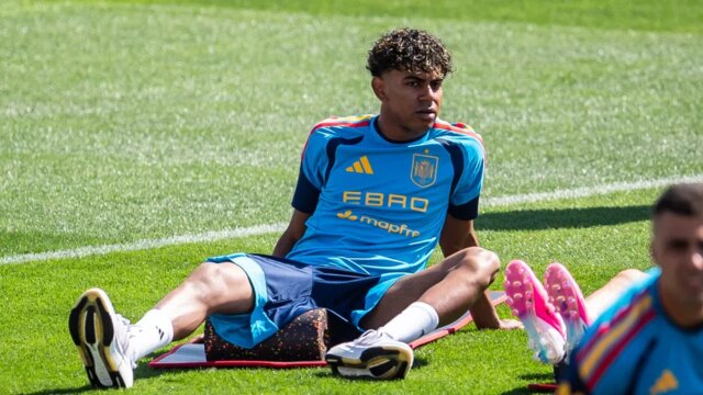 الإسباني المعجزة لامين يامال يتطلع إلى المجد في كأس العالم رغم مخاوفه من الإصابة
| itg-ar.com