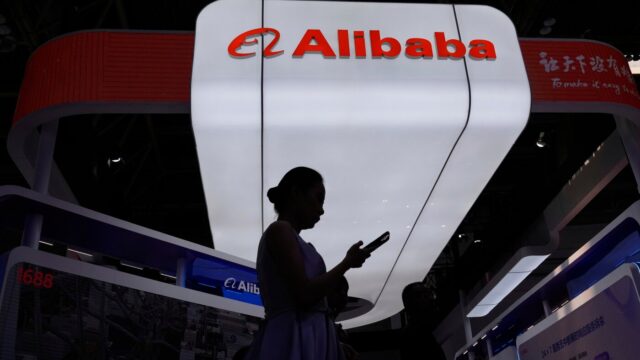 البنتاغون يصنف عملاق التكنولوجيا علي بابا وشركة صناعة السيارات BYD البنتاغون يصنف عملاق التكنولوجيا علي بابا وشركة صناعة السيارات BYD على أنهما يساعدان الجيش الصيني
| itg-ar.com