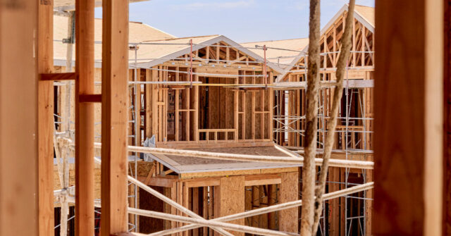 تحظى حزمة الإسكان التي أقرها الكونجرس بقبول واسع النطاق، لكنها ليست حلاً سريعًا
| itg-ar.com