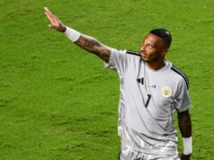 تصدى حارس مرمى كوراكاو لـ15 كرة ليحصل الفريق على أول نقطة في كأس العالم
| itg-ar.com تصدى حارس مرمى كوراكاو لـ15 كرة ليحصل الفريق على أول نقطة في كأس العالم
| itg-ar.com