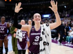 تعادل مارينا مابري الرقم القياسي المسجل في مباراة واحدة لـ WNBA برصيد 53 نقطة في فوز تيمبو التاريخي
| itg-ar.com تعادل مارينا مابري الرقم القياسي المسجل في مباراة واحدة لـ WNBA برصيد 53 نقطة في فوز تيمبو التاريخي
| itg-ar.com