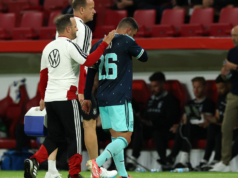 تعرض مهاجم الدوري الإنجليزي الممتاز السابق لإصابة محتملة في كأس العالم بعد تسجيله ثنائية ألمانيا
| itg-ar.com تعرض مهاجم الدوري الإنجليزي الممتاز السابق لإصابة محتملة في كأس العالم بعد تسجيله ثنائية ألمانيا
| itg-ar.com