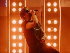 تم تقديم The Strokes في عرض Strokesian للغاية في Bonnaroo مع الظهور المباشر لأول مرة ونكات Kanye
| itg-ar.com تم تقديم The Strokes في عرض Strokesian للغاية في Bonnaroo مع الظهور المباشر لأول مرة ونكات Kanye
| itg-ar.com