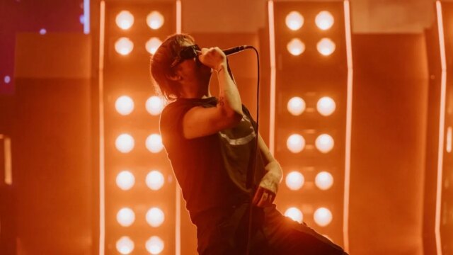 تم تقديم The Strokes في عرض Strokesian للغاية في Bonnaroo مع الظهور المباشر لأول مرة ونكات Kanye
| itg-ar.com