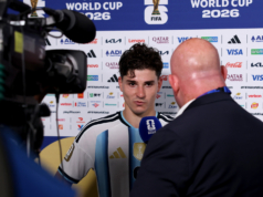 جوليان ألفاريز يسقط قنبلة النقل بعد لحظات من مباراة كأس العالم
| itg-ar.com جوليان ألفاريز يسقط قنبلة النقل بعد لحظات من مباراة كأس العالم
| itg-ar.com