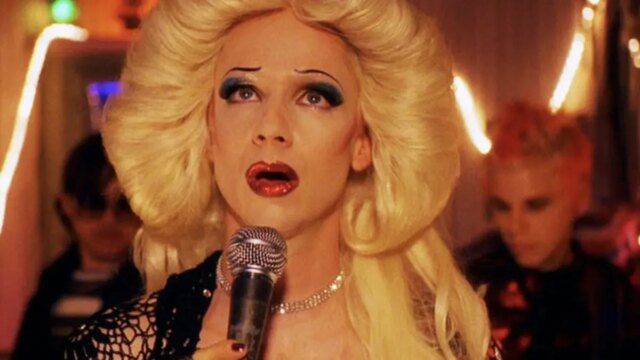جون كاميرون ميتشل يعرض فيلم Hedwig and the Angry Inch في جميع أنحاء أمريكا الشمالية بمناسبة الذكرى السنوية الخامسة والعشرين
| itg-ar.com