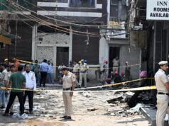 حريق مالفيا ناجار: شرطة دلهي تستجوب السكان المحليين وموظفي الفندق؛ لإعادة بناء تسلسل الأحداث
| itg-ar.com حريق مالفيا ناجار: شرطة دلهي تستجوب السكان المحليين وموظفي الفندق؛ لإعادة بناء تسلسل الأحداث
| itg-ar.com