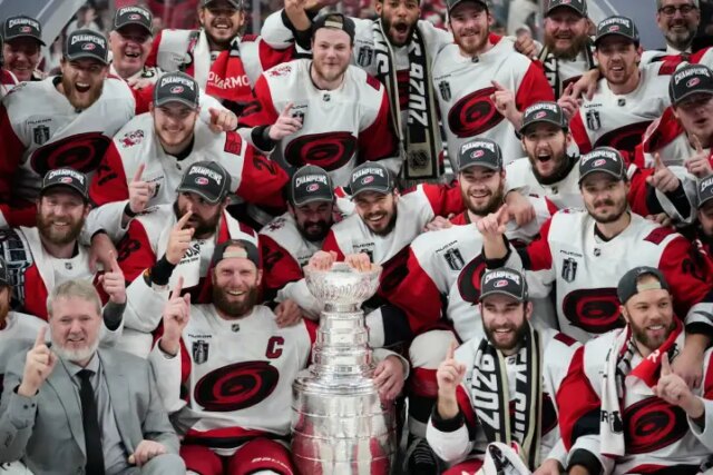 حصلت Carolina Hurricanes على بطولة كأس ستانلي الأولى منذ عقدين
| itg-ar.com