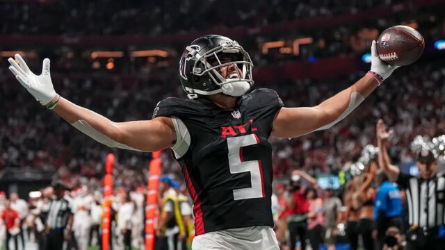 دريك لندن يوقع صفقة بقيمة 141 مليون دولار مع Falcons، ليصبح ثالث أعلى متلقي أجر في اتحاد كرة القدم الأميركي: التقارير
| itg-ar.com
