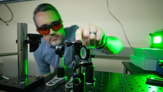 علماء يحولون غبار الألماس منخفض القيمة إلى مواد كمومية قوية
| itg-ar.com