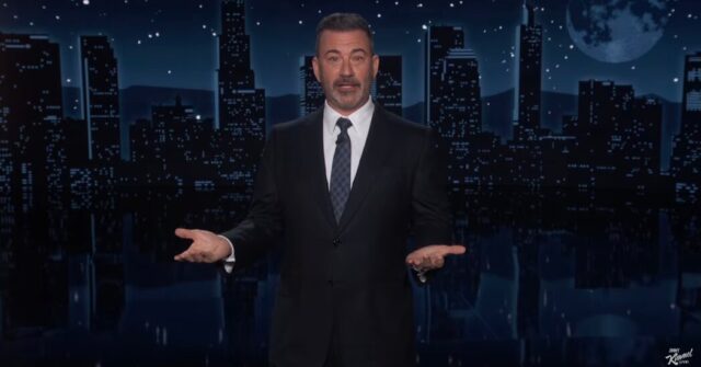 في وقت متأخر من الليل يخوض في طحالب البركة العاكسة في وقت متأخر من الليل يخوض في طحالب البركة العاكسة
| itg-ar.com