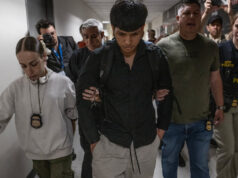 قاضٍ فيدرالي يمنع شركة ICE من إجراء اعتقالات في محاكم الهجرة
| itg-ar.com قاضٍ فيدرالي يمنع شركة ICE من إجراء اعتقالات في محاكم الهجرة
| itg-ar.com