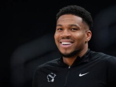قام جيانيس أنتيتوكونمبو بتبادل الدرجات مع هيت، وباكس بعد أن حقق نجاحًا كبيرًا مع أفضل لاعب سابق
| itg-ar.com قام جيانيس أنتيتوكونمبو بتبادل الدرجات مع هيت، وباكس بعد أن حقق نجاحًا كبيرًا مع أفضل لاعب سابق
| itg-ar.com