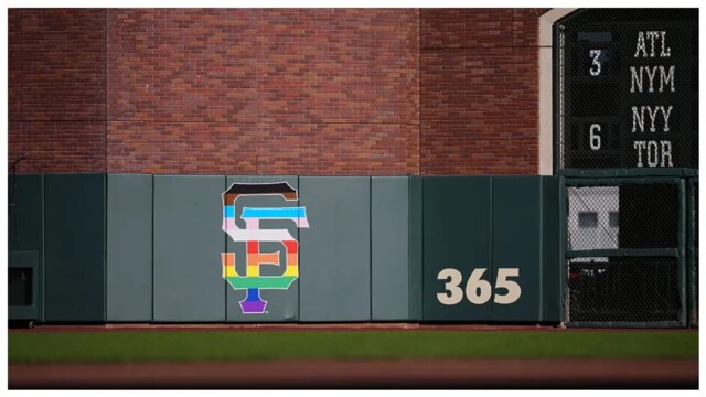 قام دان داكيش بتمزيق MLB لتحذير لاعبي العمالقة الذين كتبوا قام دان داكيش بتمزيق MLB لتحذير لاعبي العمالقة الذين كتبوا آيات الكتاب المقدس على قبعات فخرهم: "اخرس"
| itg-ar.com