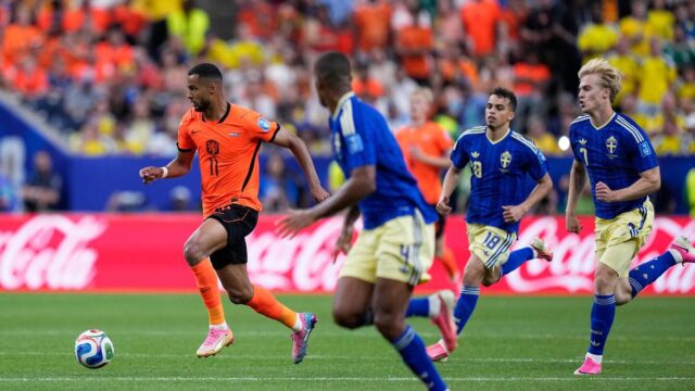 كأس العالم FIFA: سجل بروبي وجاكبو هدفين لكل منهما لتتغلب كأس العالم FIFA: سجل بروبي وجاكبو هدفين لكل منهما لتتغلب هولندا على السويد 5-1 لتتصدر المجموعة السادسة
| itg-ar.com