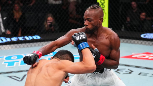 مانيل كابي يسجل رقمًا قياسيًا جديدًا في UFC بفوزه الوحشي مانيل كابي يسجل رقمًا قياسيًا جديدًا في UFC بفوزه الوحشي بالضربة القاضية في الحدث الرئيسي في لاس فيغاس
| itg-ar.com
