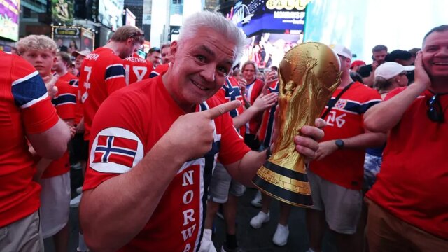 مشجعو كأس العالم في النرويج يسيطرون على تايمز سكوير بينما يستعد الفريق لمباراة السنغال
| itg-ar.com