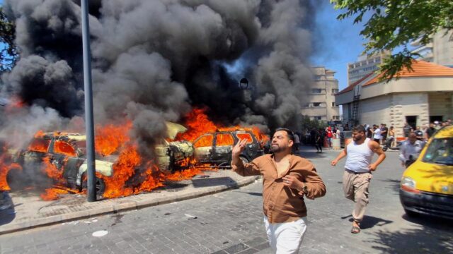 مصدر طبي: غارات إسرائيلية على جنوب لبنان تقتل 12 شخصا مصدر طبي: غارات إسرائيلية على جنوب لبنان تقتل 12 شخصا
| itg-ar.com