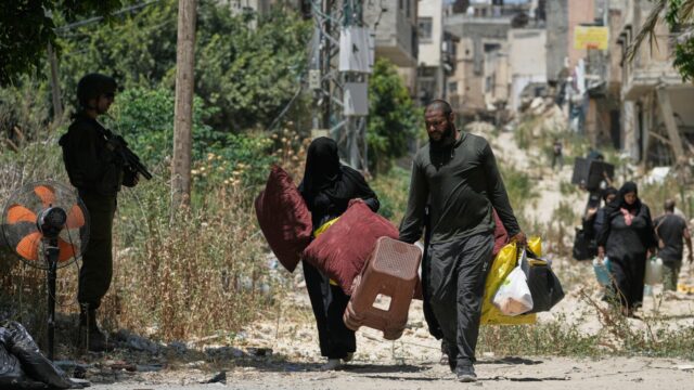 وتقول السلطات الفلسطينية إن أكثر من ألف شخص قتلوا خلال وتقول السلطات الفلسطينية إن أكثر من ألف شخص قتلوا خلال وقف إطلاق النار في غزة
| itg-ar.com