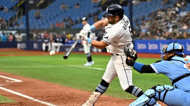يجمع Yandy Diaz أربع ضربات بينما يهزم Rays Royals
| itg-ar.com
