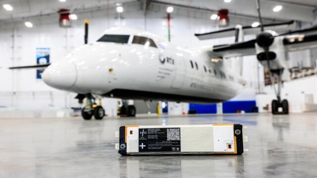 يدمج جهاز RTX الهجين الكهربائي وحدات بطارية من فئة H55
| itg-ar.com