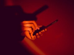 يعمل نظام Android على مكافحة عمليات الاحتيال عبر الهاتف من خلال ميزة جديدة لإثبات هوية المتصل
| itg-ar.com يعمل نظام Android على مكافحة عمليات الاحتيال عبر الهاتف من خلال ميزة جديدة لإثبات هوية المتصل
| itg-ar.com