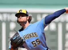 يلجأ صانعو البيرة إلى LHP Shane Drohan الصاعد لإبطاء العمالقة الأقوياء فجأة
| itg-ar.com يلجأ صانعو البيرة إلى LHP Shane Drohan الصاعد لإبطاء العمالقة الأقوياء فجأة
| itg-ar.com