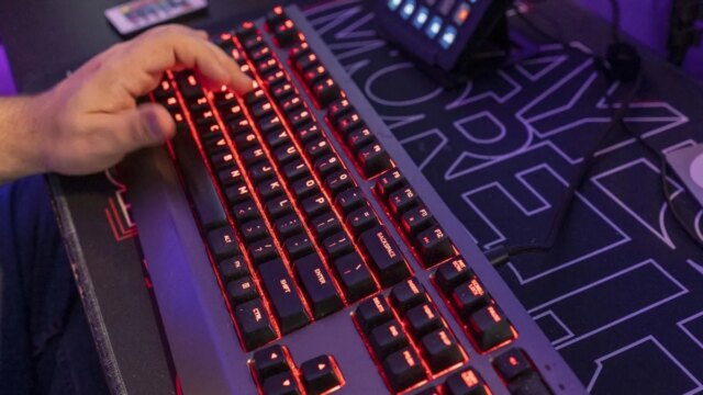 ينتقل فريق BetBoom، B8 إلى المرحلة الثانية في IEM Cologne Major
| itg-ar.com