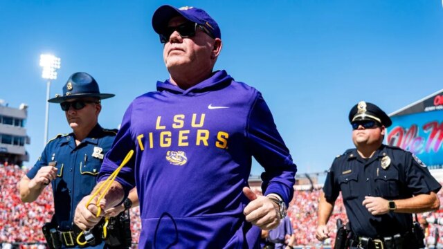 ينضم مدرب LSU السابق، نوتردام، بريان كيلي إلى شبكة سي بي إس سبورتس
| itg-ar.com