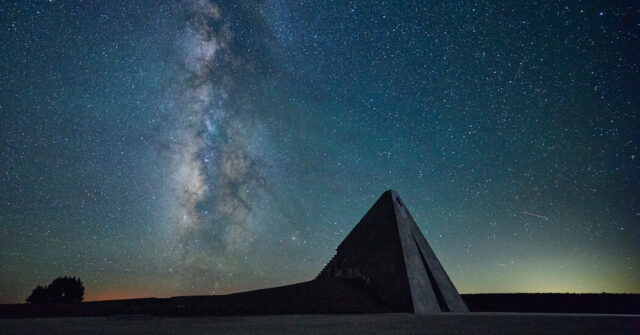 He’s the Last Great Land Artist You’ve Never Heard Of He’s the Last Great Land Artist You’ve Never Heard Of | itg-ar.com