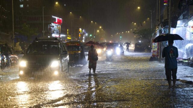 IMD يصدر إنذارًا أحمرًا لمومباي وثين ورايجاد؛ وحث الناس على IMD يصدر إنذارًا أحمرًا لمومباي وثين ورايجاد؛ وحث الناس على تجنب السفر غير الضروري
| itg-ar.com