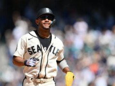 Mariners CF Julio Rodriguez يخرج من مواجهة الريدز بعد تسجيل هدف واحد
| itg-ar.com Mariners CF Julio Rodriguez يخرج من مواجهة الريدز بعد تسجيل هدف واحد
| itg-ar.com