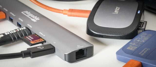 Plugable 10-in-1 USB-C Hub review: This sleek and durable dock transformed my two-port laptop into a capable desktop workstation | itg-ar.com