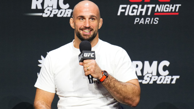 أصدر منافس لقب UFC السابق بيانًا مطولًا بعد تعرضه للحظر أصدر منافس لقب UFC السابق بيانًا مطولًا بعد تعرضه للحظر لمدة 16 شهرًا
| itg-ar.com