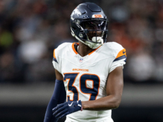 أعلن نجم Bills and Steelers السابق عن اعتزاله اتحاد كرة القدم الأميركي في عمر 31 عامًا بينما يتقدم النجوم بالتكريم
| itg-ar.com أعلن نجم Bills and Steelers السابق عن اعتزاله اتحاد كرة القدم الأميركي في عمر 31 عامًا بينما يتقدم النجوم بالتكريم
| itg-ar.com