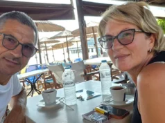“إذا متنا، نموت معًا”: تفاصيل الزوجة المحنة بعد أن امتص الرجل جزئيًا من نافذة الطائرة
| itg-ar.com "إذا متنا، نموت معًا": تفاصيل الزوجة المحنة بعد أن امتص الرجل جزئيًا من نافذة الطائرة
| itg-ar.com