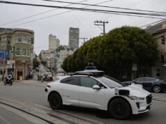 اتصلت Waymo بالشرطة بشأن الركاب المراهقين، مما أثار مخاوف تتعلق بالخصوصية
| itg-ar.com اتصلت Waymo بالشرطة بشأن الركاب المراهقين، مما أثار مخاوف تتعلق بالخصوصية
| itg-ar.com