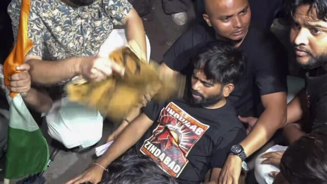 احتجاج CJP في دلهي مباشر: المتظاهرون يستعيدون موقع احتجاج جانتار احتجاج CJP في دلهي مباشر: المتظاهرون يستعيدون موقع احتجاج جانتار مانتار؛ Wangchuk لمواصلة سريع إلى أجل غير مسمى
| itg-ar.com