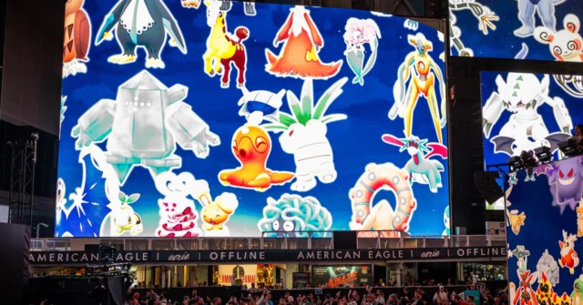 الآلاف من لاعبي "Pokémon Go" ينزلون في Times Square لهزيمة الآلاف من لاعبي "Pokémon Go" ينزلون في Times Square لهزيمة Mewtwo
| itg-ar.com